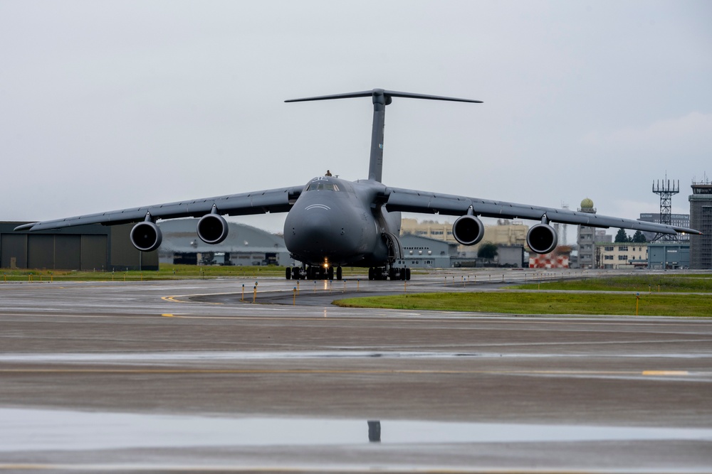 C-5M Super Galaxy Unloads Cargo During REFORPAC 2025
