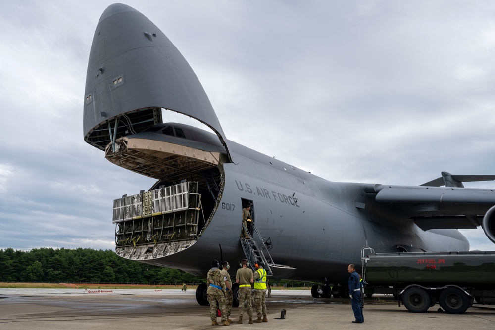 C-5M Super Galaxy Unloads Cargo During REFORPAC 2025