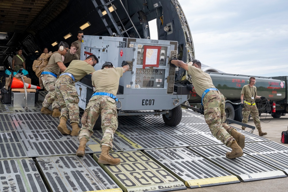 C-5M Super Galaxy Unloads Cargo During REFORPAC 2025