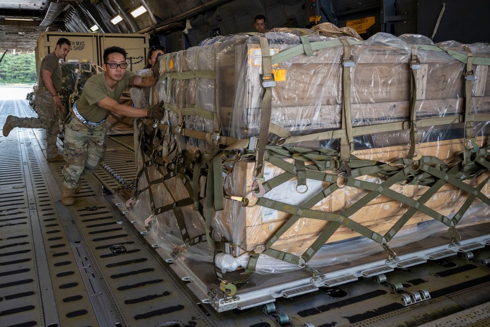 C-5M Super Galaxy Unloads Cargo During REFORPAC 2025