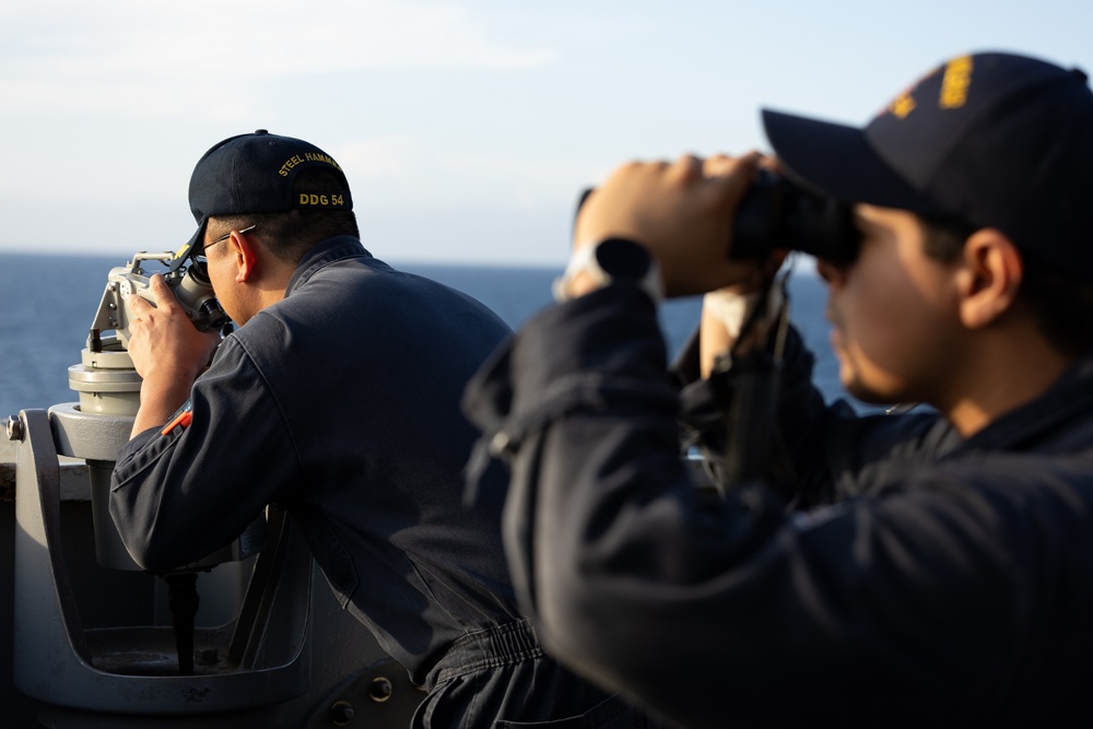 USS Curtis Wilbur (DDG 54) Conduct CARAT With Indonesian Navy