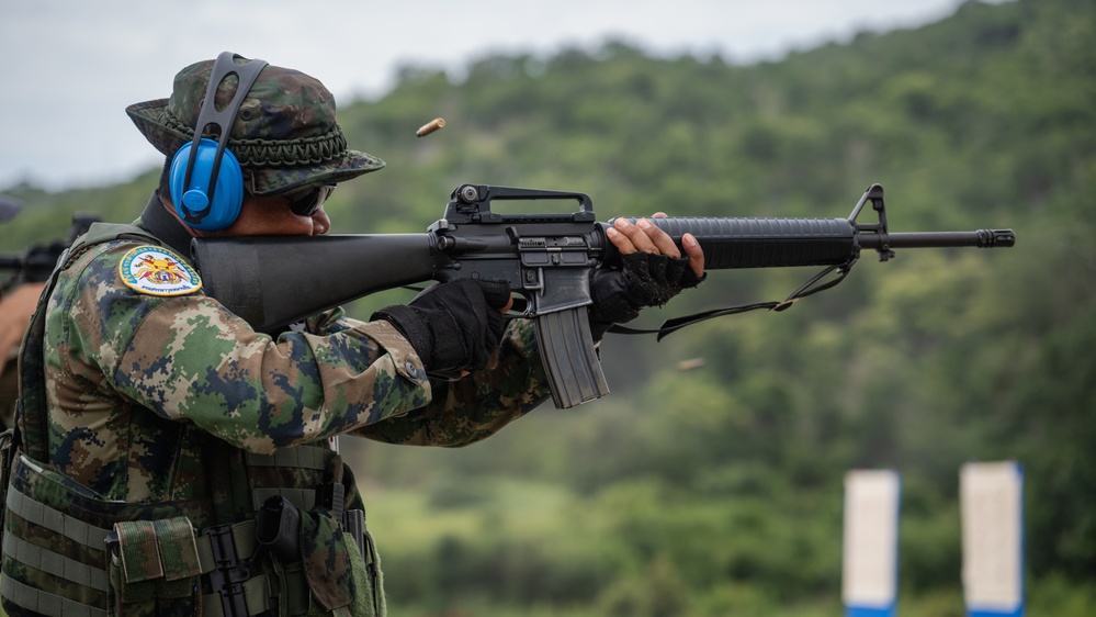 U.S., Royal Thai Navy EOD Engage in Joint Weapons and Patrol Training at CARAT 2025