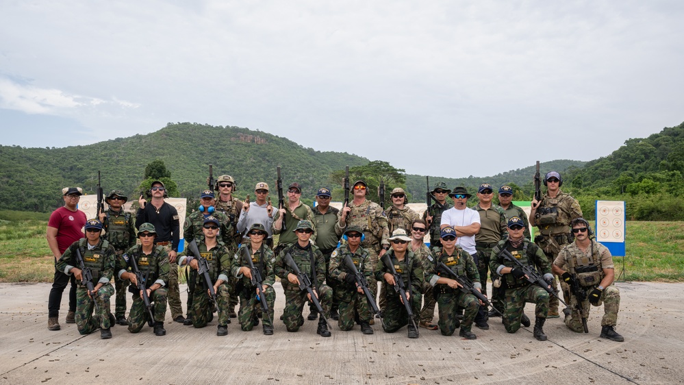 U.S., Royal Thai Navy EOD Engage in Joint Weapons and Patrol Training at CARAT 2025