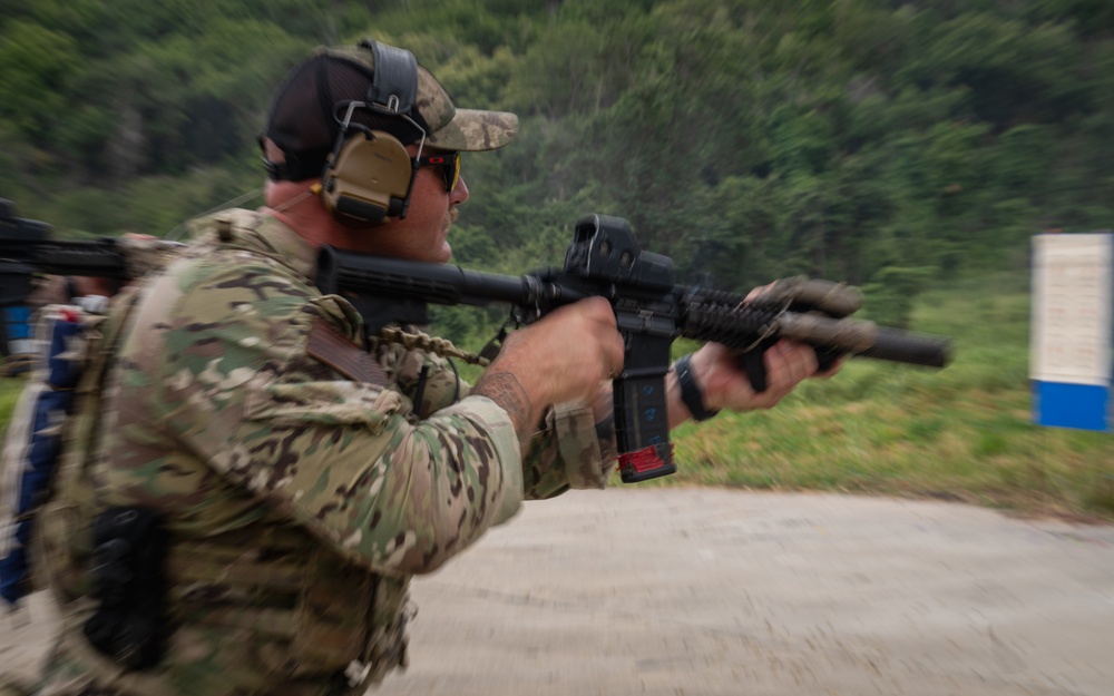 U.S., Royal Thai Navy EOD Engage in Joint Weapons and Patrol Training at CARAT 2025