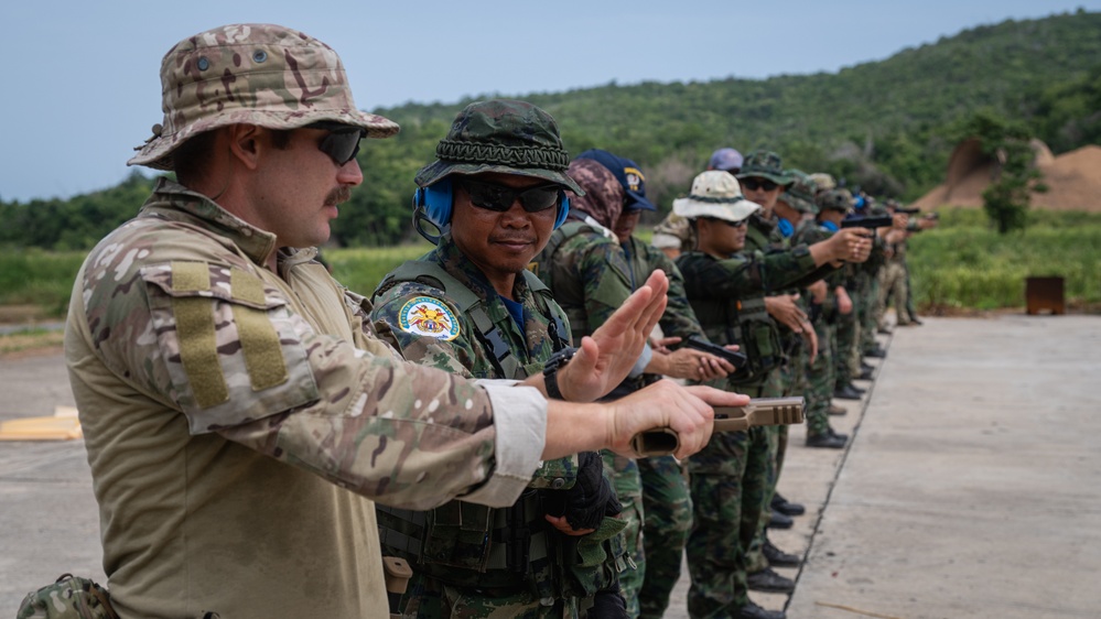 U.S., Royal Thai Navy EOD Engage in Joint Weapons and Patrol Training at CARAT 2025
