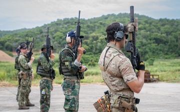 U.S., Royal Thai Navy EOD Engage in Joint Weapons and Patrol Training at CARAT 2025