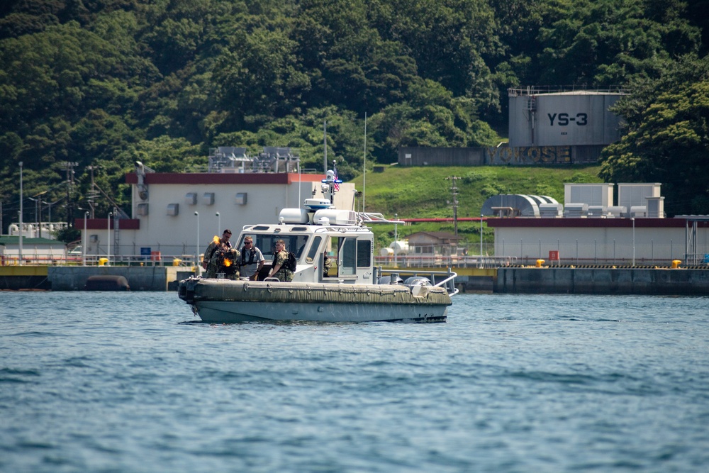 CFAS Harbor Patrol Unit Conducts Blank-Fire Training Evolution