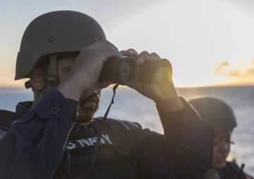 USS Frank Cable departs Fiji