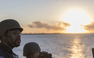 USS Frank Cable departs Fiji