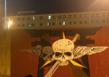 Marines with 3d Reconnaissance Battalion Conduct Night Raid Training