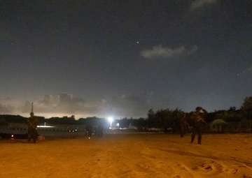 Marines with 3d Reconnaissance Battalion Conduct Night Raid Training