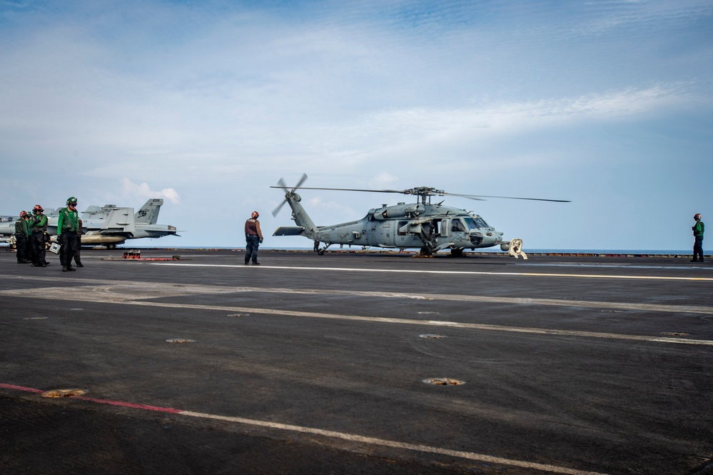 USS Carl Vinson (CVN 70) Conducts Routine Operations in the South China Sea