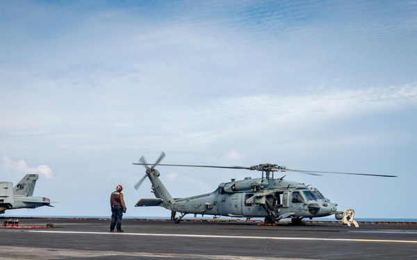 USS Carl Vinson (CVN 70) Conducts Routine Operations in the South China Sea