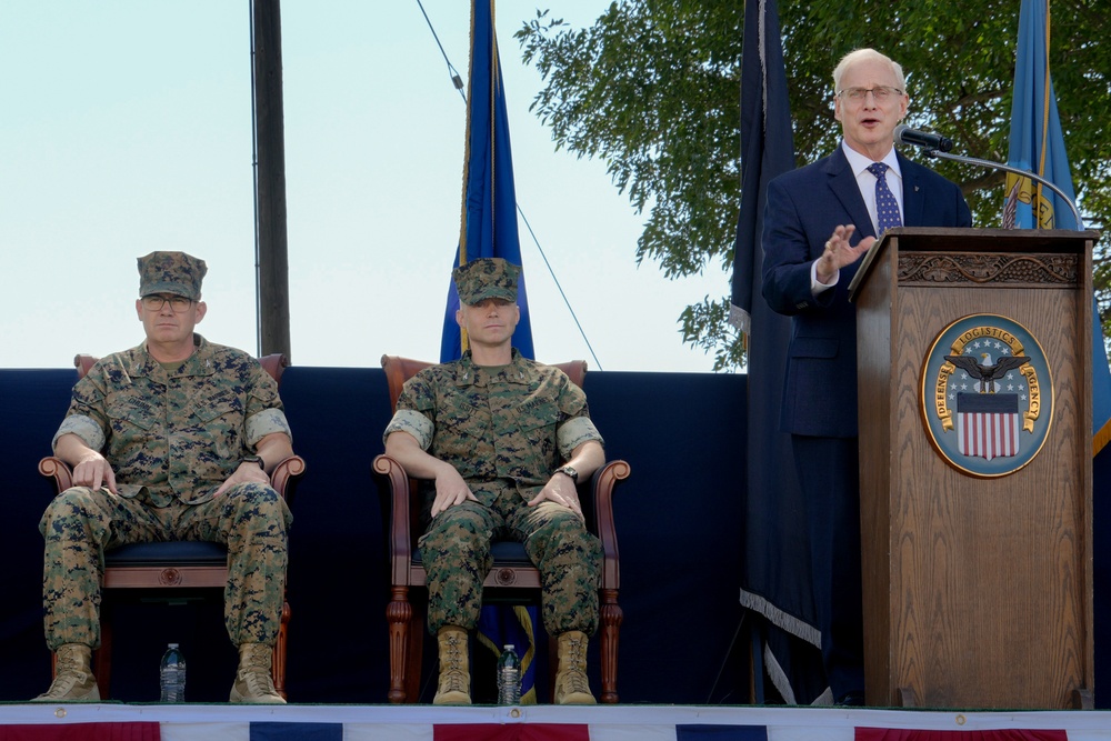 Issitt succeeds Chunn as commander of DLA Distribution San Joaquin