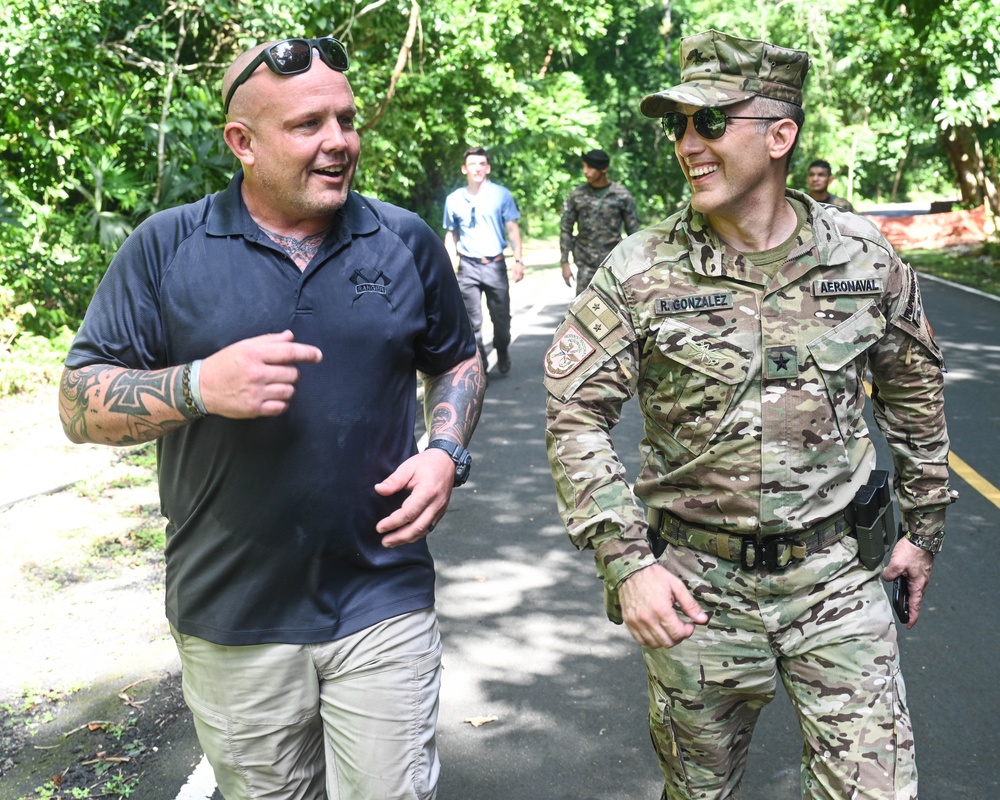 U.S. JSCG-P and Panama’s AERONAVAL, SENAFRONT, and PNP collaborate to plan jungle training