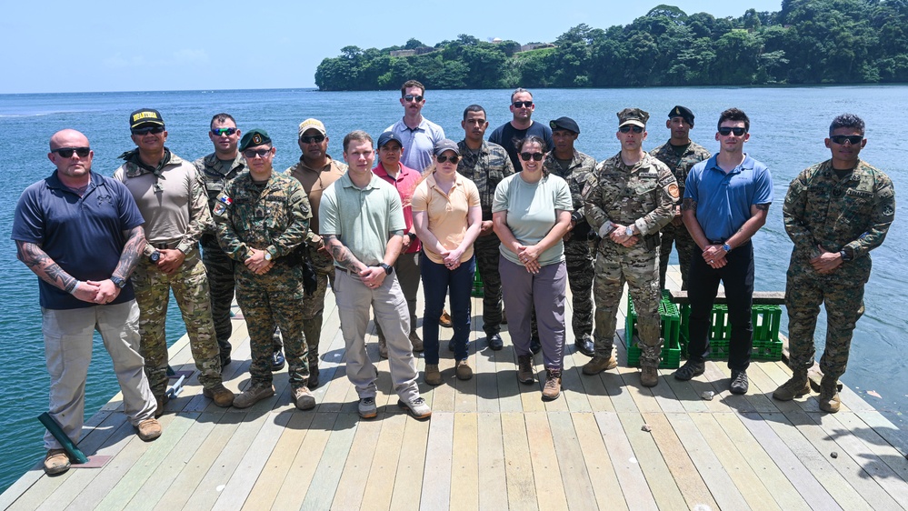 DVIDS - Images - U.S. JSCG-P and Panama’s AERONAVAL, SENAFRONT, and PNP ...