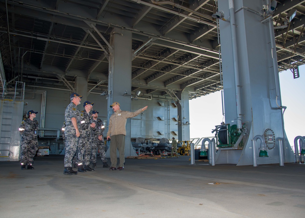 RAN Mine Warfare and Clearance Diving Task Force Commander Visits USS John L. Canley