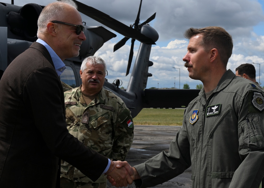 Hungarian Minister of Defence visits 56th RQS during Jolly Vihar 25