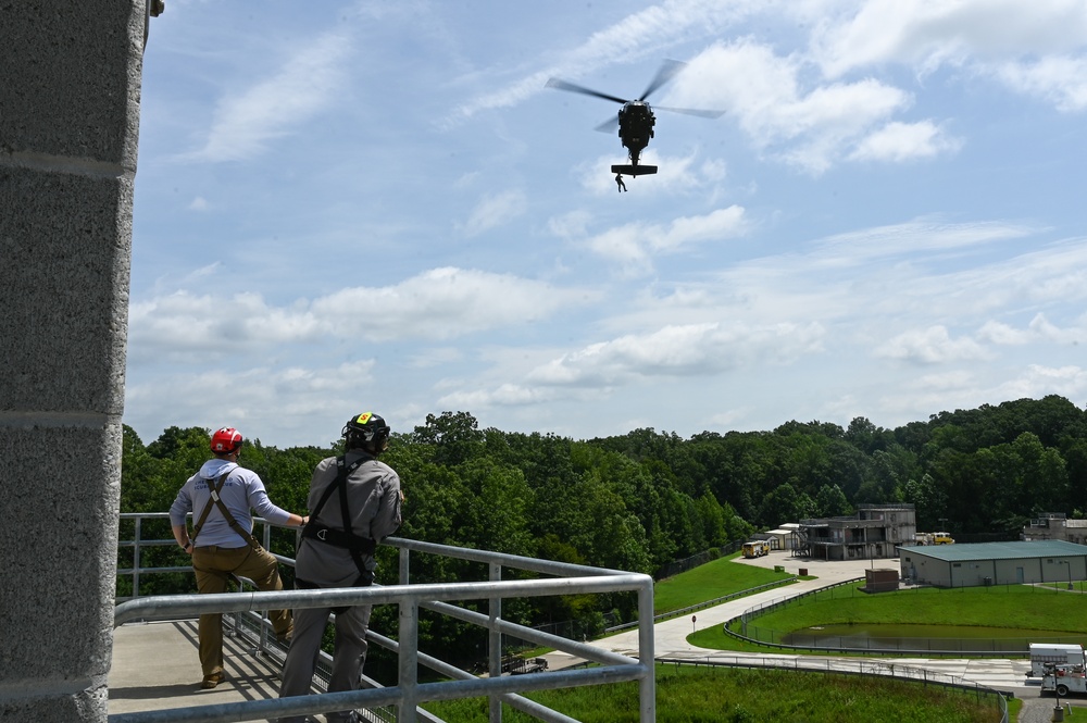 VNG HART trains on advanced hoist techniques