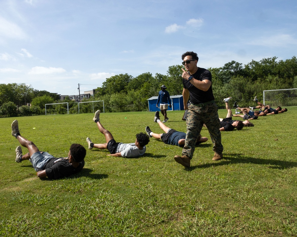 Recruiting Sub-Station Austin South conducts PT with Akins Early College High School