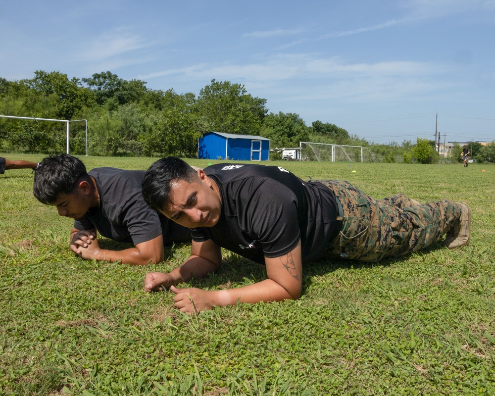 Recruiting Sub-Station Austin South conducts PT with Akins Early College High School