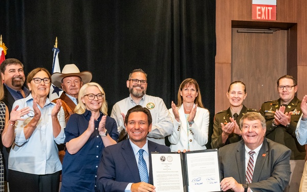 Army and State of Florida sign agreement to expedite Everglades Restoration