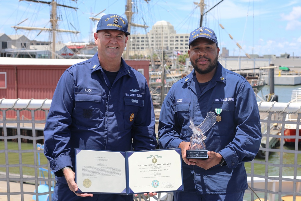 Coast Guard recognizes Heartland District's enlisted person of the year