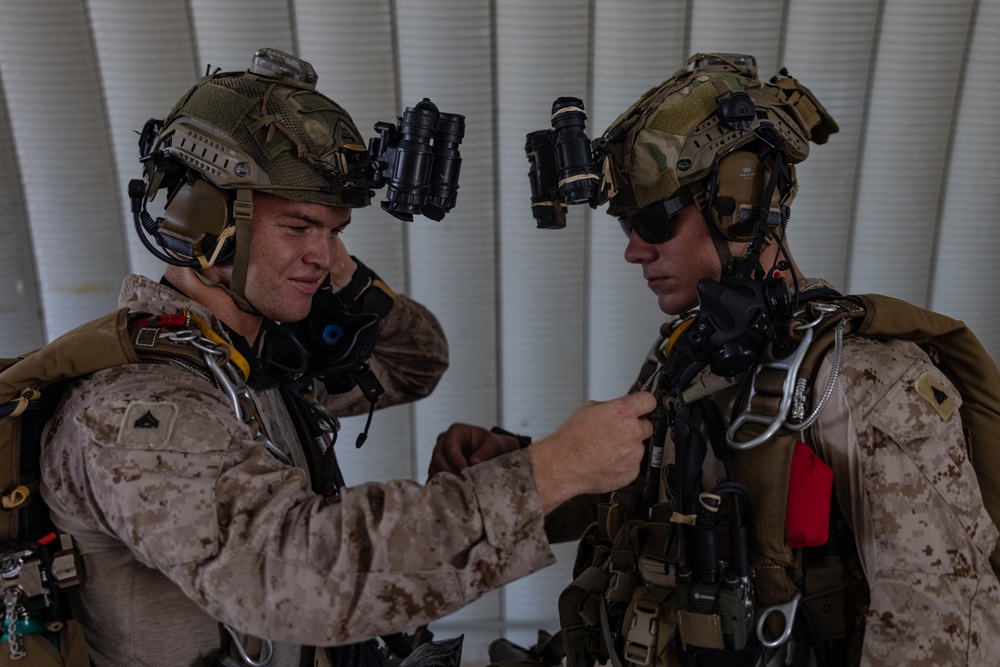 SLTE 4-25: 2d Recon Day Freefall