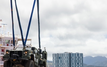 3d MLR offloads tactical vehicles from Balikatan 25