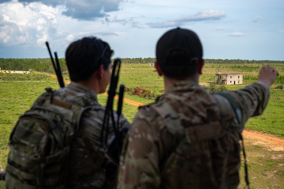 Air Commandos conduct Emerald Warrior-Spiral with UK Air Ground Integration School Members