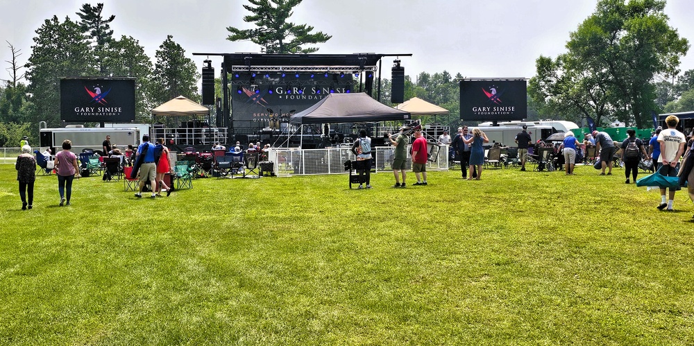 Lt. Dan Band entertains nearly a thousand guests during July 2025 concert at Fort McCoy