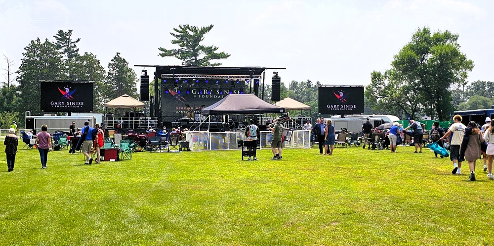 Lt. Dan Band entertains nearly a thousand guests during July 2025 concert at Fort McCoy
