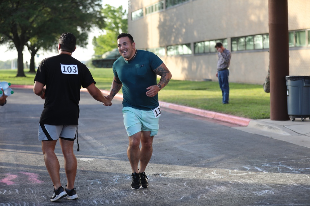 36th Combat Aviation Brigade Participates in the 36th Infantry Division 108th Anniversary Run