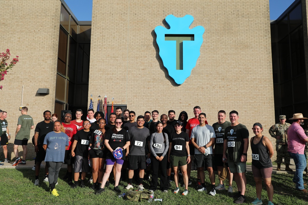 36th Combat Aviation Brigade Participates in the 36th Infantry Division 108th Anniversary Run