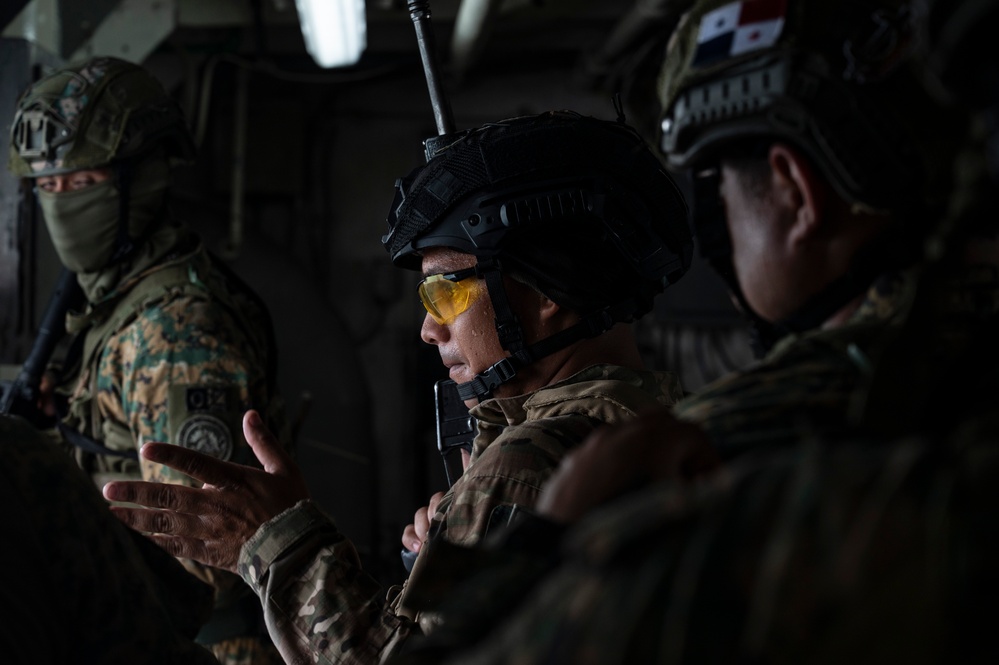 U.S., Panamanian special forces execute PANAMAX-Alpha Phase I VBSS training