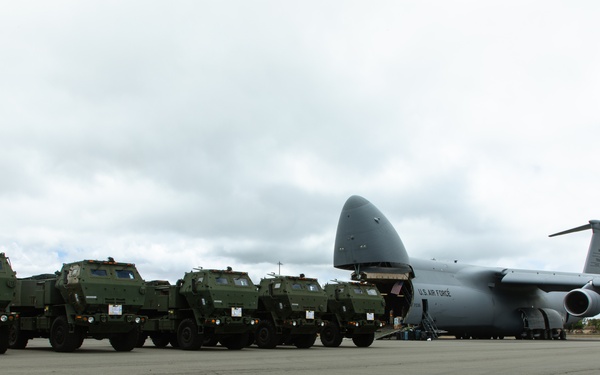 25th Infantry Division Receives HIMARS