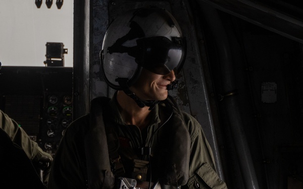 Col. Hunter celebrates final flight as a U. S. Marine Corps pilot