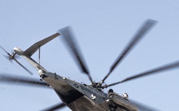 Col. Hunter celebrates final flight as a U. S. Marine Corps pilot