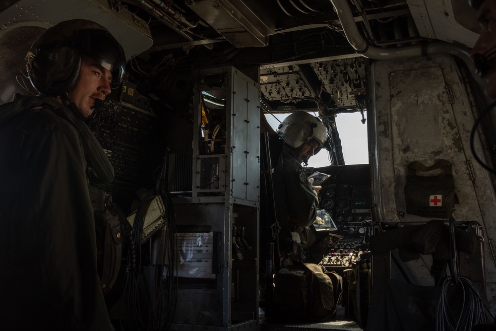 Col. Hunter celebrates final flight as a U. S. Marine Corps pilot
