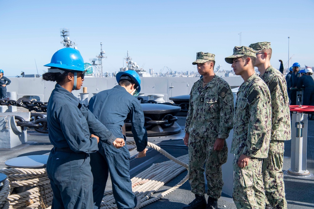USS John P. Murtha goes underway