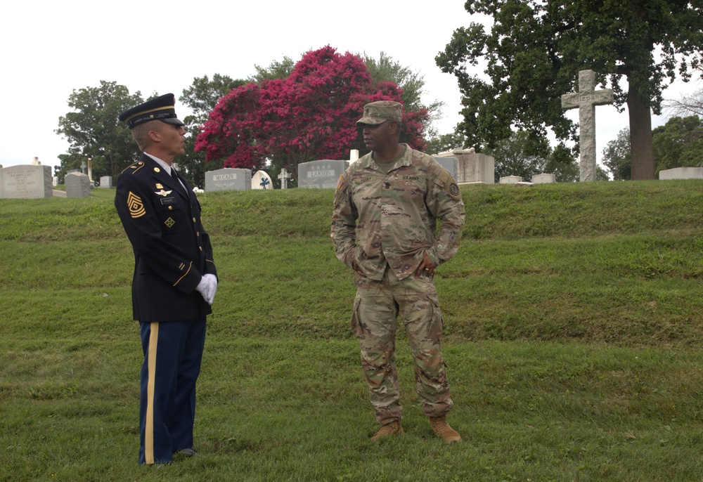 Command Sgt. Maj. David Harry greets retired 1st Sgt. Brian Paape - 2025 National Best Warrior