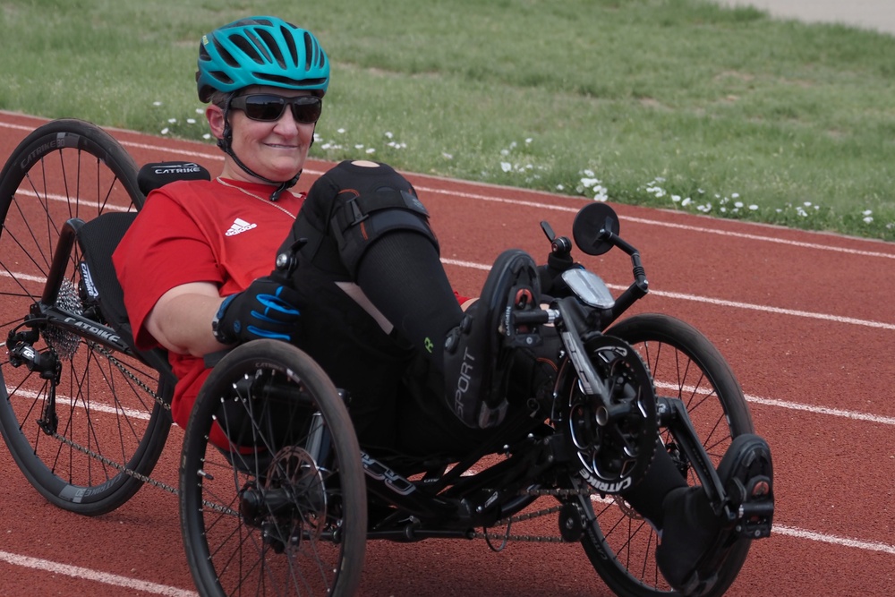 Chemical operations specialist takes aim at competition in Warrior Games