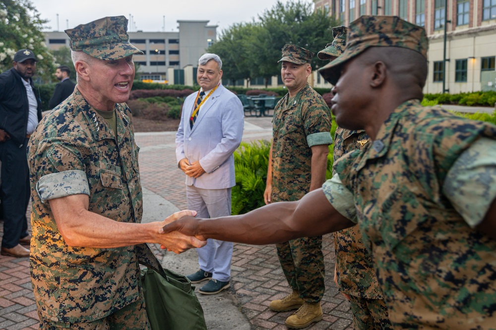 U.S. Marine Corps Commandant Gen. Eric Smith Visits Marine Forces Reserve and Marine Forces South