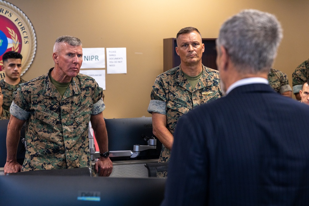 U.S. Marine Corps Commandant Gen. Eric Smith Visits Marine Forces Reserve and Marine Forces South