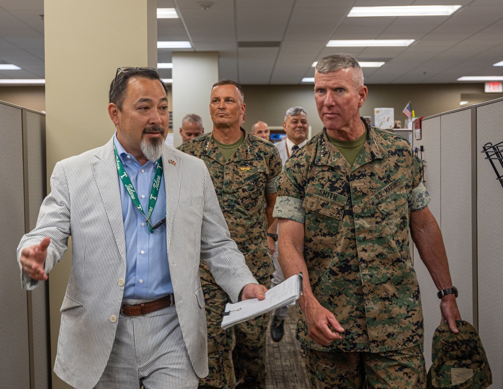 U.S. Marine Corps Commandant Gen. Eric Smith Visits Marine Forces Reserve and Marine Forces South