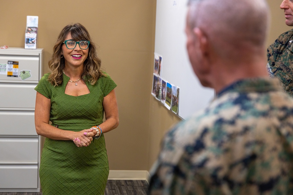 U.S. Marine Corps Commandant Gen. Eric Smith Visits Marine Forces Reserve and Marine Forces South