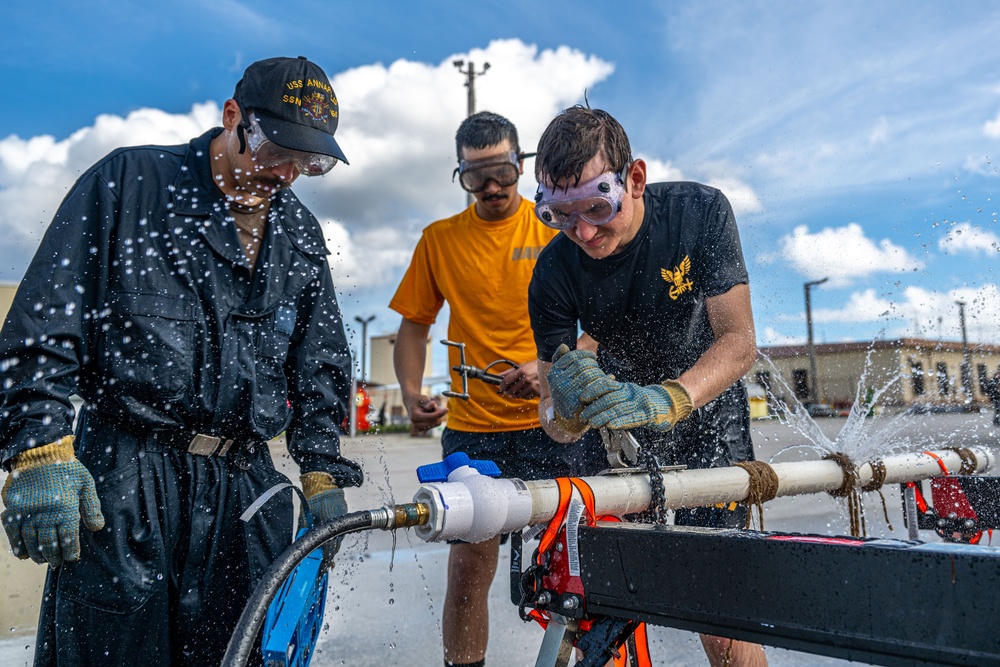 USS Annapolis (SSN 760) conducts damage control training