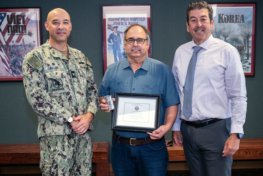 Physical Scientist Named NAVFAC EXWC Environmental Restoration Employee of the Year