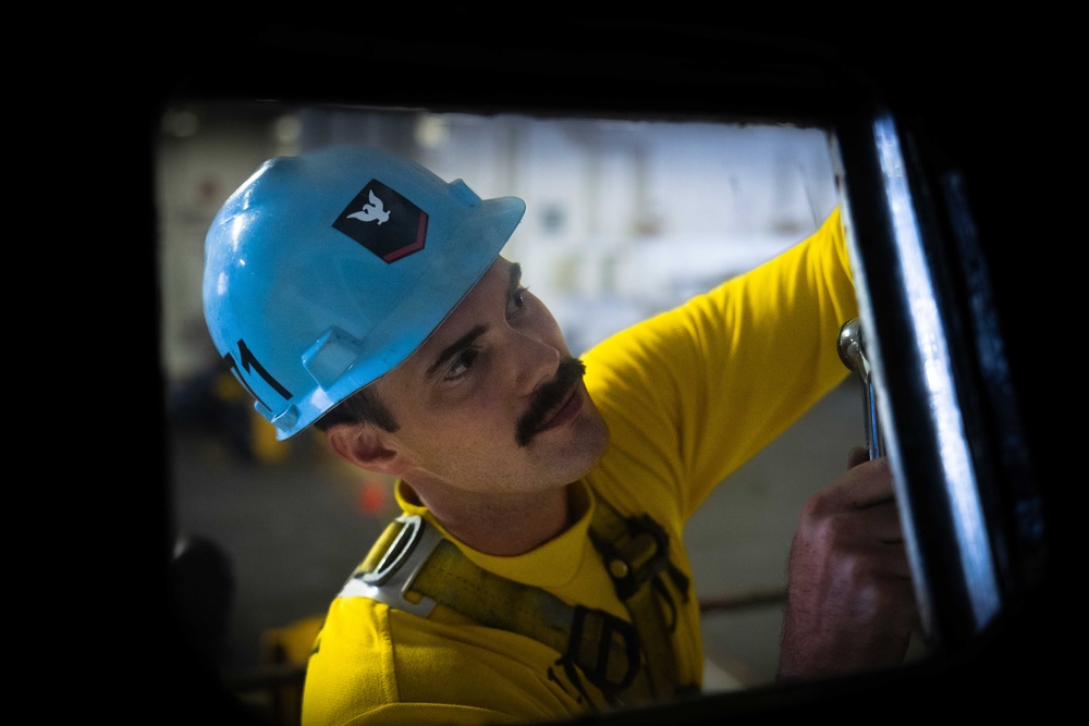 USS Theodore Roosevelt Maintenance
