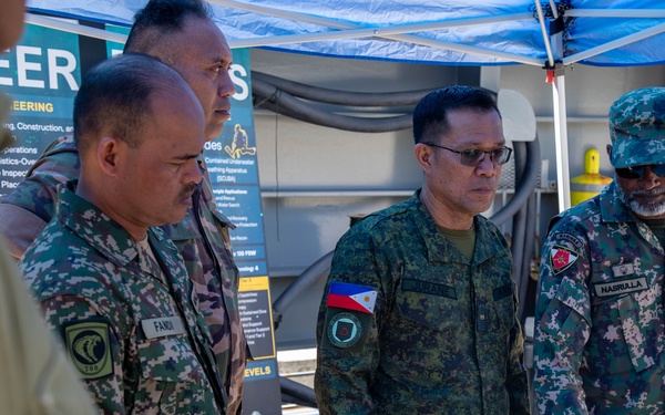 Senior Enlisted Allies visiting SSGT Robert T. Kuroda vessel
